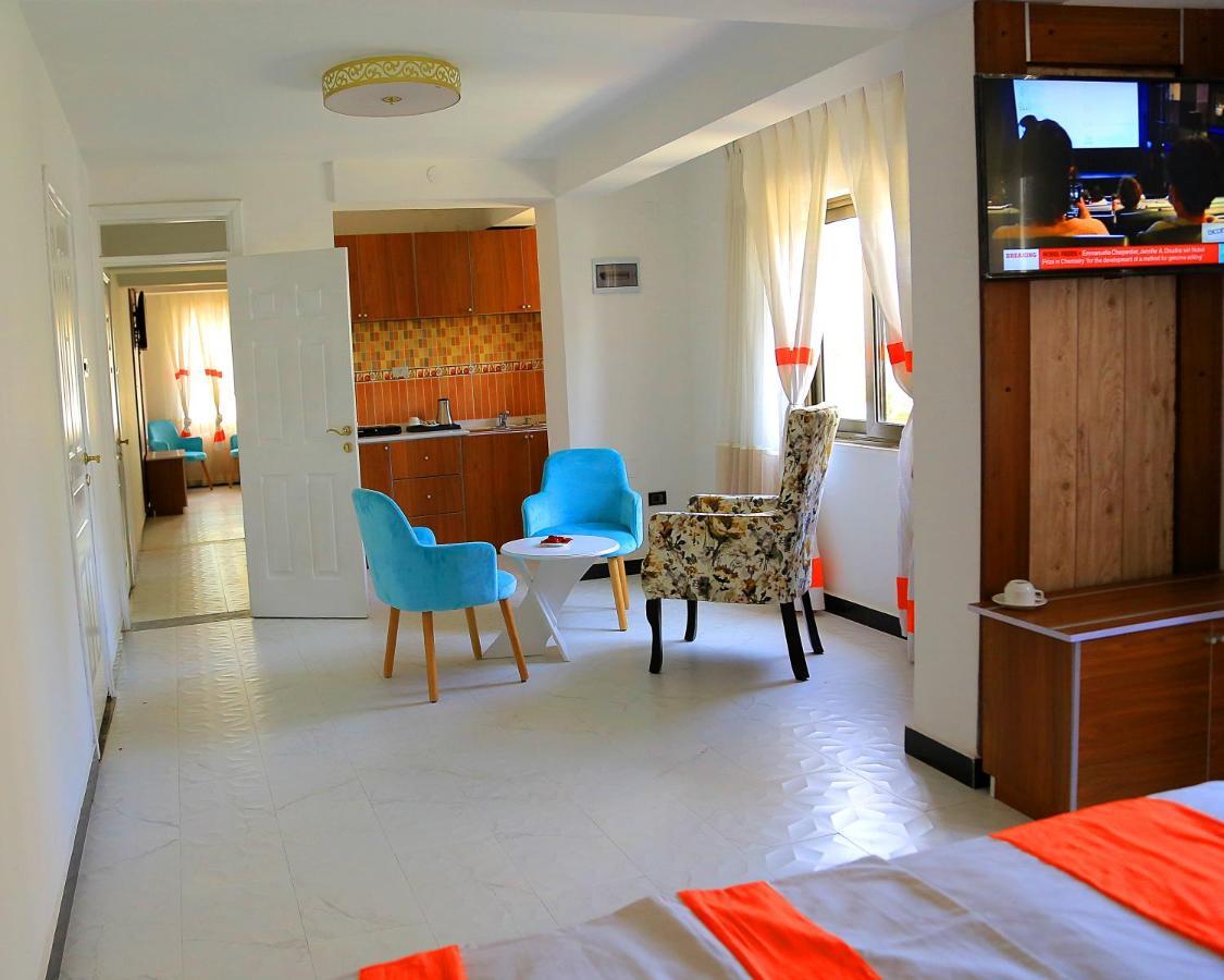 Abat Guest House แอดดิสอาบาบา ภายนอก รูปภาพ